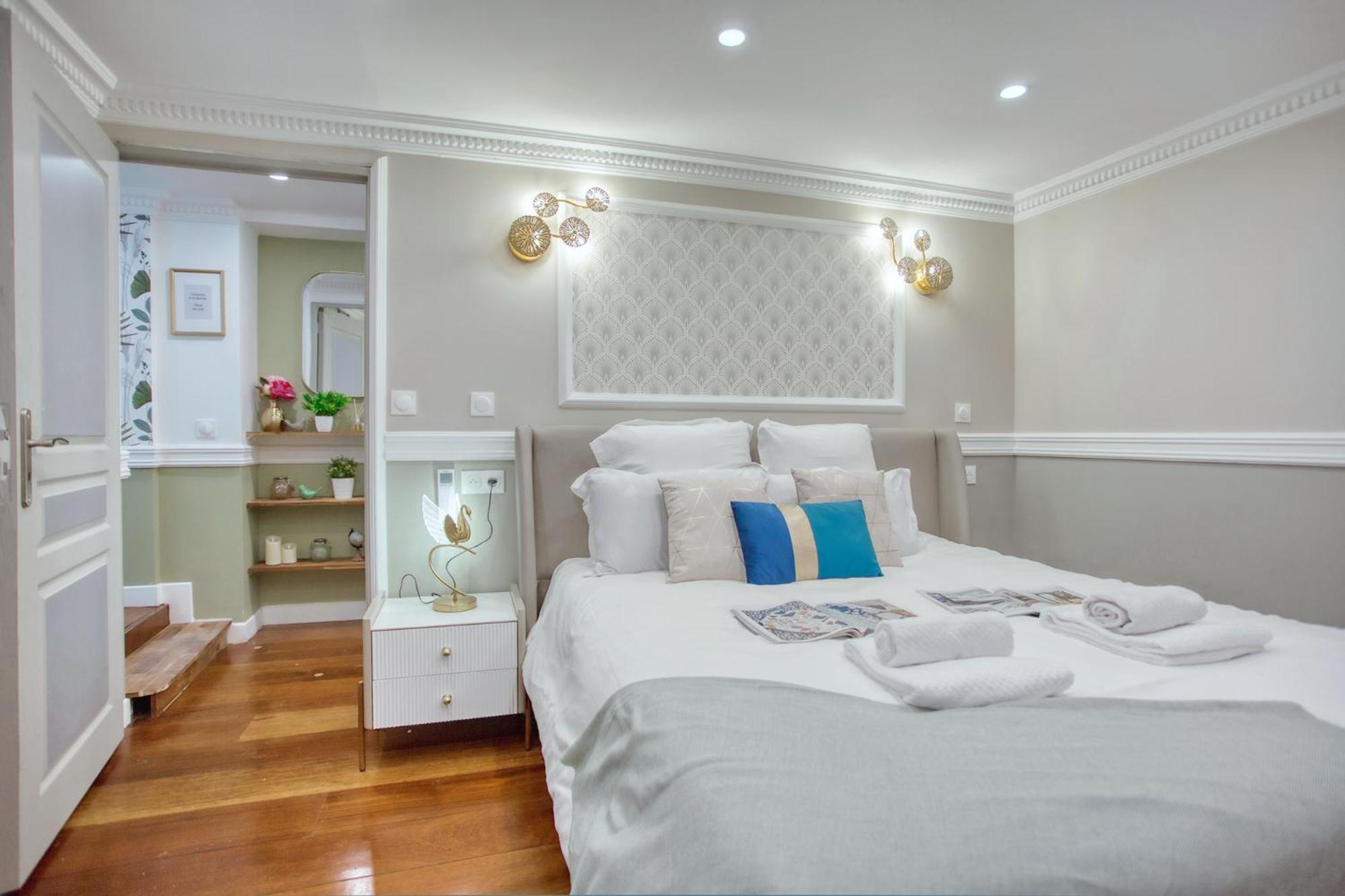 Elegant Triplex In Paris - Ideal For 10 - Aircon Exterior foto